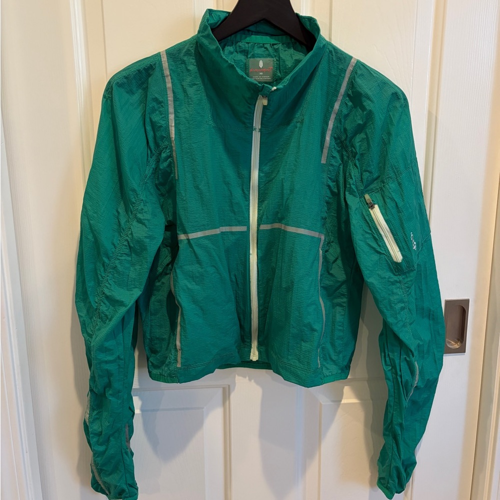 Free Peopke Movement Great Escape Green Windbreaker running jacket